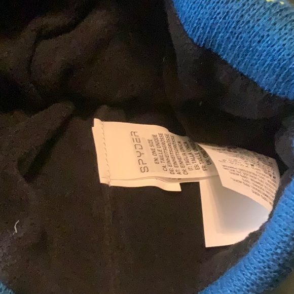 SPYDER BEENIE HAT. NWT. - Picture 2 of 2